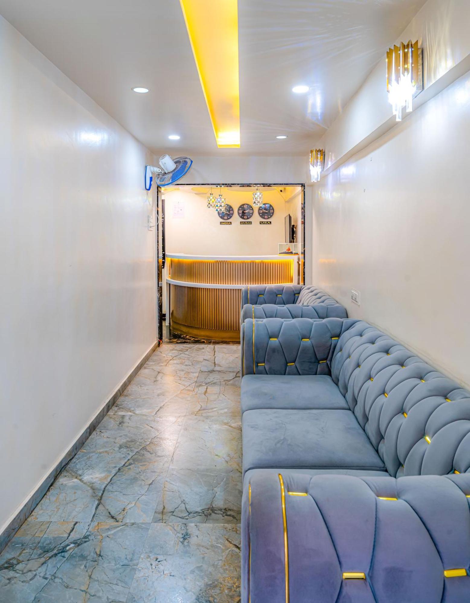 Treebo Trend The White Castle Hotell Pune Exteriör bild